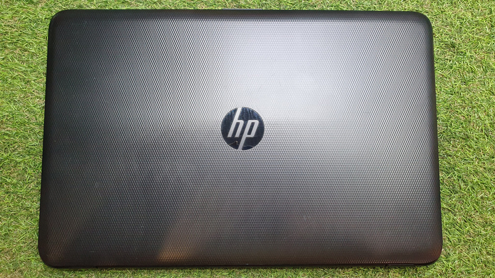 Ноутбук HP AMD E2/4Gb/FHD