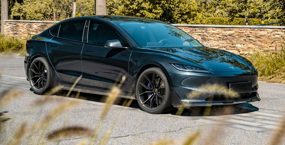 Карбоновый обвес для Tesla Model 3 Рестайлинг 2023-2026+ Тесла тюнинг