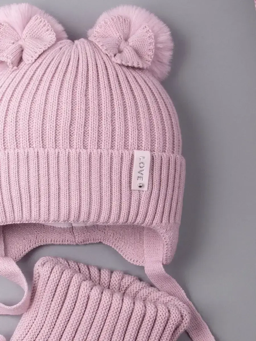 Шапка зимняя вязаная и снуд