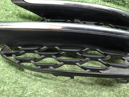 Решетка перед. бампера Mercedes S W223 (20-нв) AMG