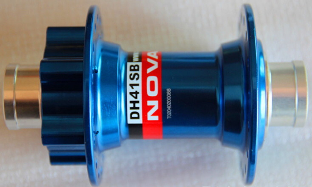 Втулка передняя Novatec Dh41sb синяя 32 отв. (110мм. Ось 20-я, вес 217 гр.)
