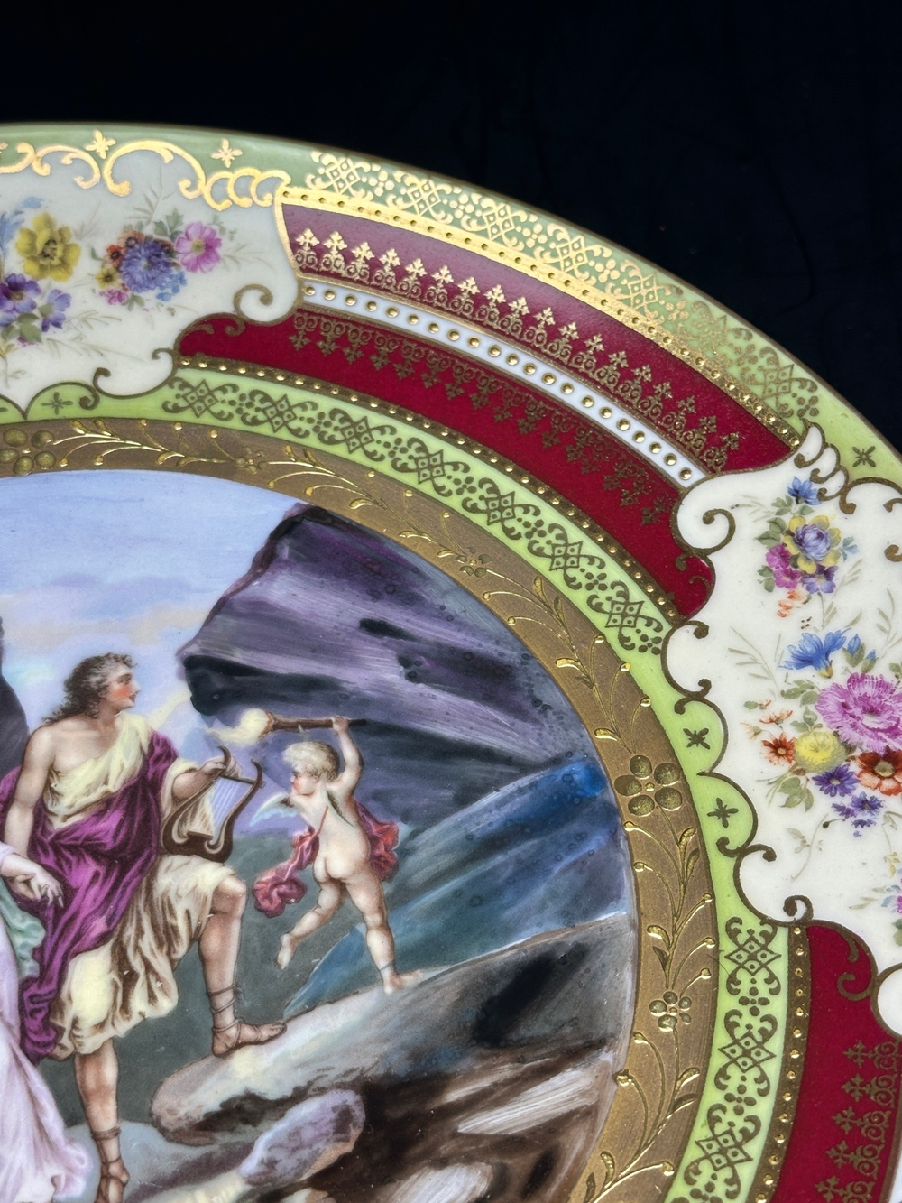 Старинная фарфоровая тарелка — Орфей и Эвридика