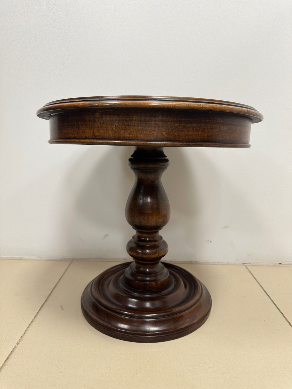 Кофейный столик-подставка