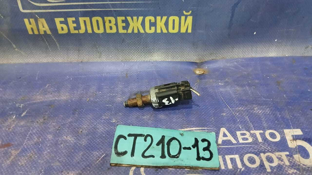 Датчик педали тормоза TOYOTA CORONA PREMIO 1996