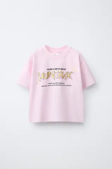 ZARA ФУТБОЛКА KPOP DEMON HUNTERS™ NETFLIX ©, РОЗОВЫЙ