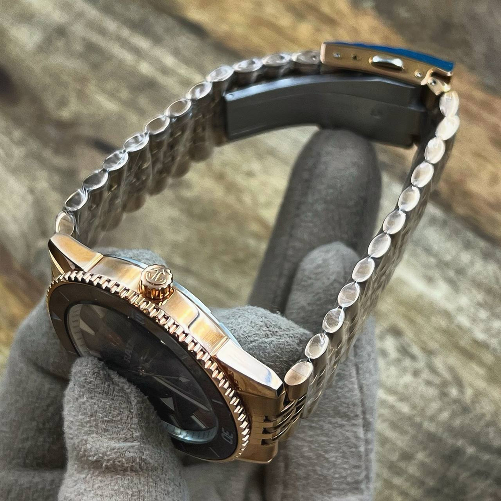 Часы Rado