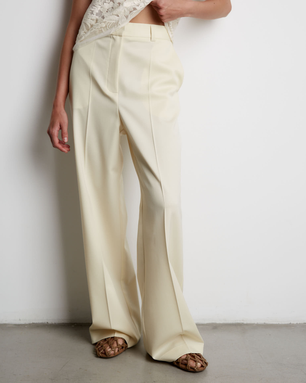 Брюки из шерсти молочный