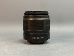 Canon 1100D kit 18-55mm 3.5-5.6 III 21.000 кадров