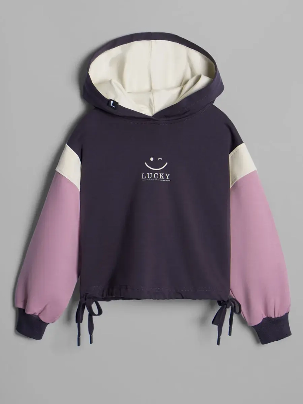 Спортивный костюм для девочки в школу