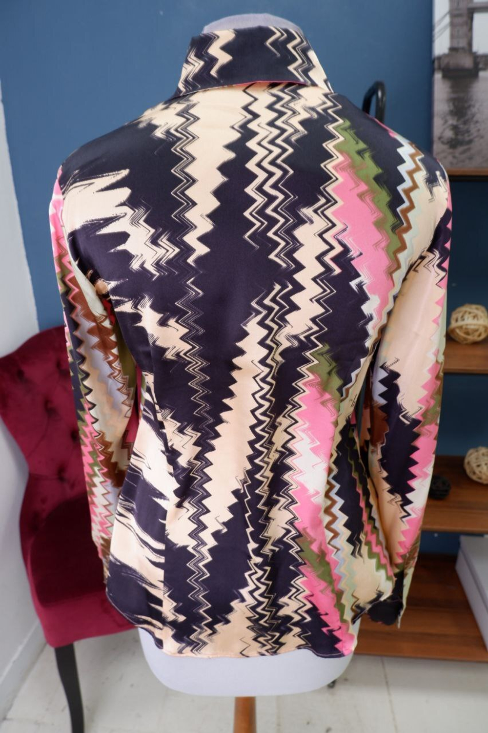 Блузка оригинальная 42-44 размер