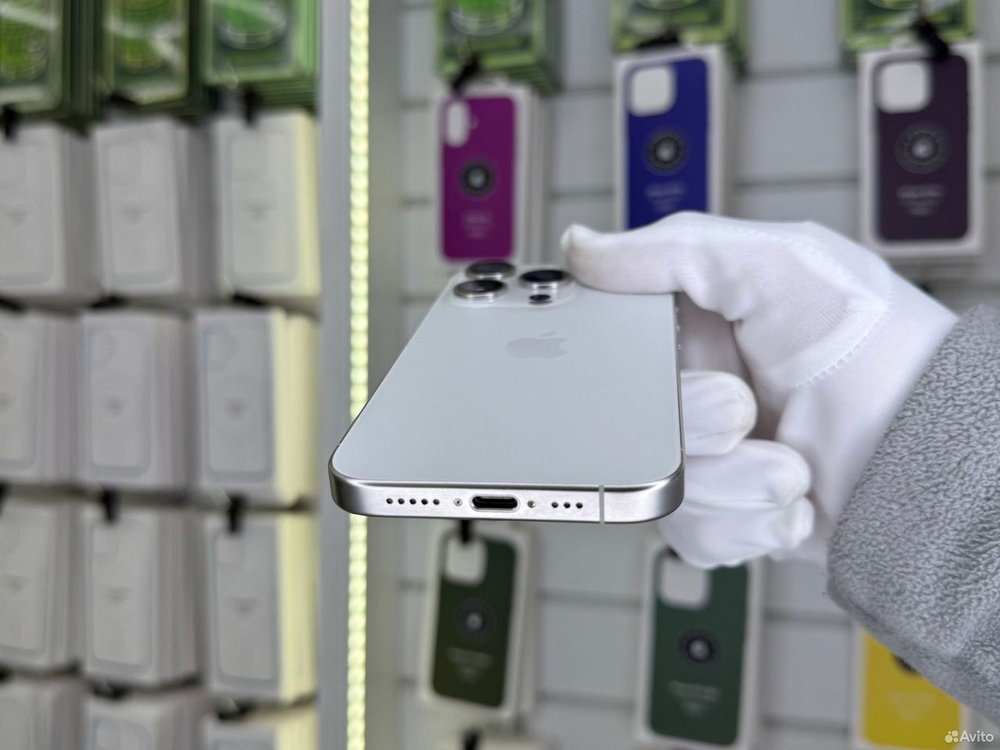 iPhone 15 Pro, 128 ГБ, SIM + eSIM б/у
