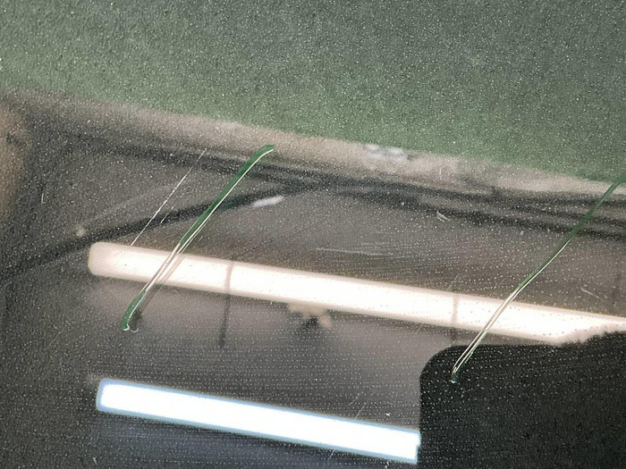 Стекло двери переднее левое BMW X1 F48 (2015-2022)