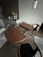 Раздвижной обеденный стол из натурального дерева