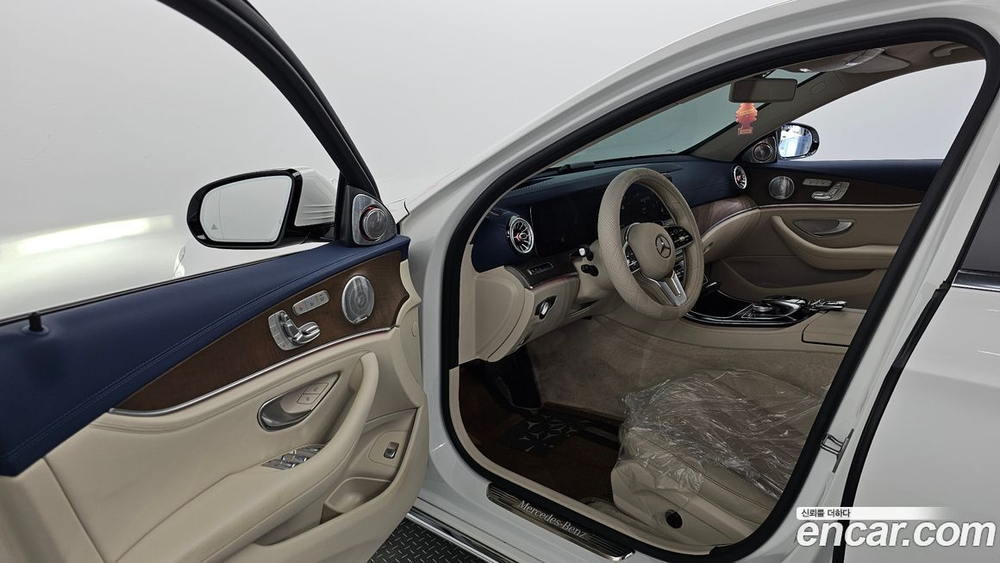 Mercedes-Benz E-Class W213 E300 4MATIC Exclusive (04.2020)