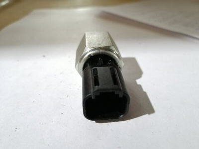 Датчик 2848A051 давления масла