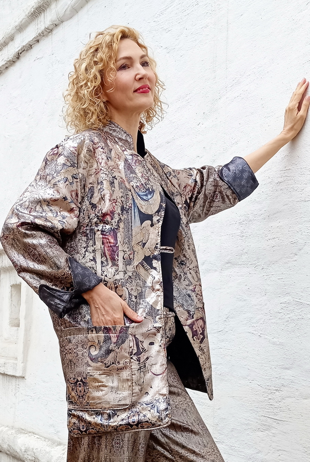 Двусторонний жакет "Вечернее серебро" (коллекция "Сны Белого Камня"), по мотивам белокаменной резьбы домонгольских соборов Владимирской земли