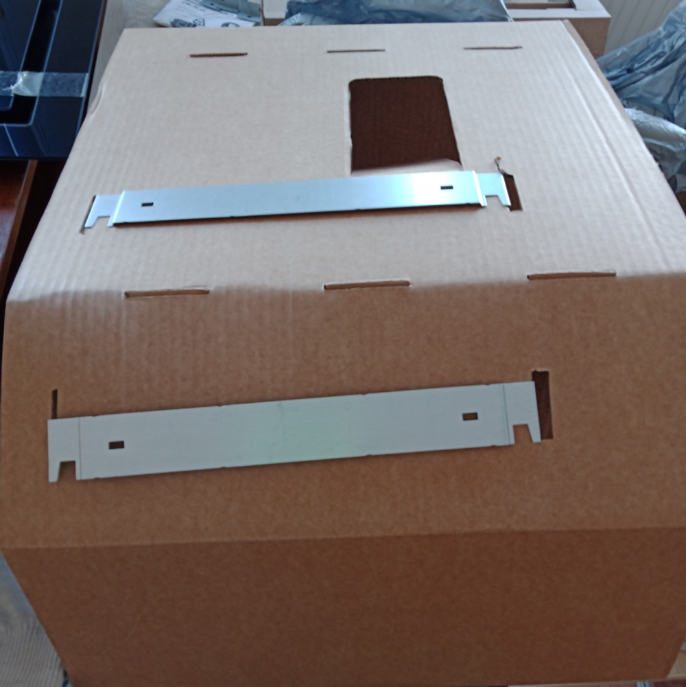 Настенная вытяжка Kuppersbusch DW 9800.0 S черное стекло