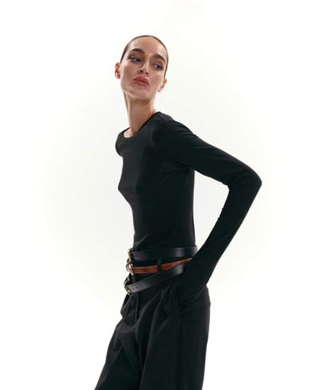 «Second skin» Базовый лонгслив из трикотажа