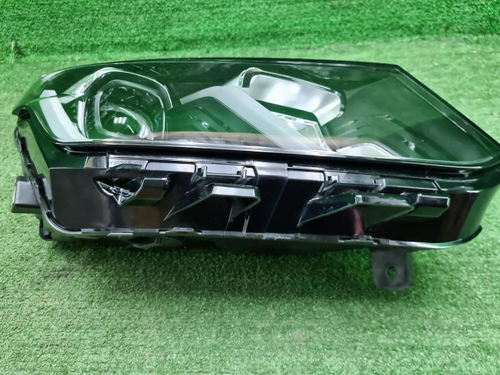 Фара правая Geely Coolray (2019-2023) LED