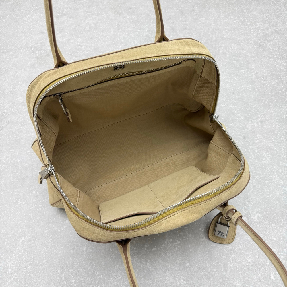 Miu Miu Vivant Bag 40 cm