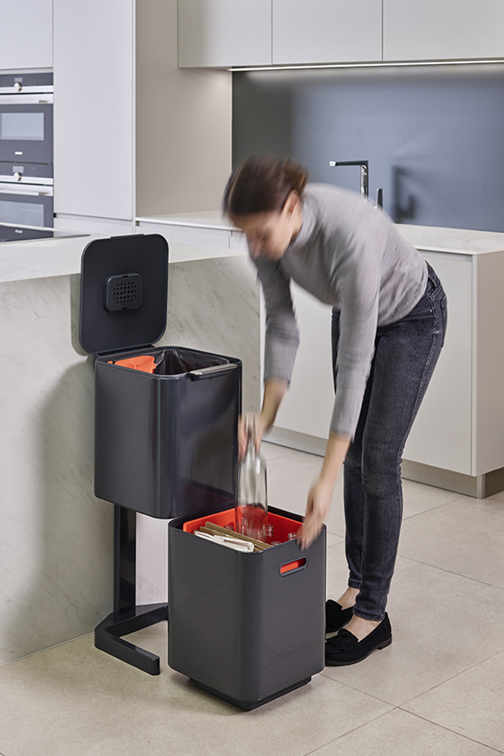 Контейнер для мусора с двумя баками Totem Compact 40 л графит, Joseph Joseph