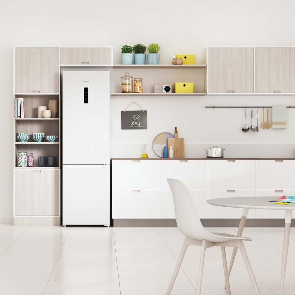 Холодильник INDESIT ITS 5200W