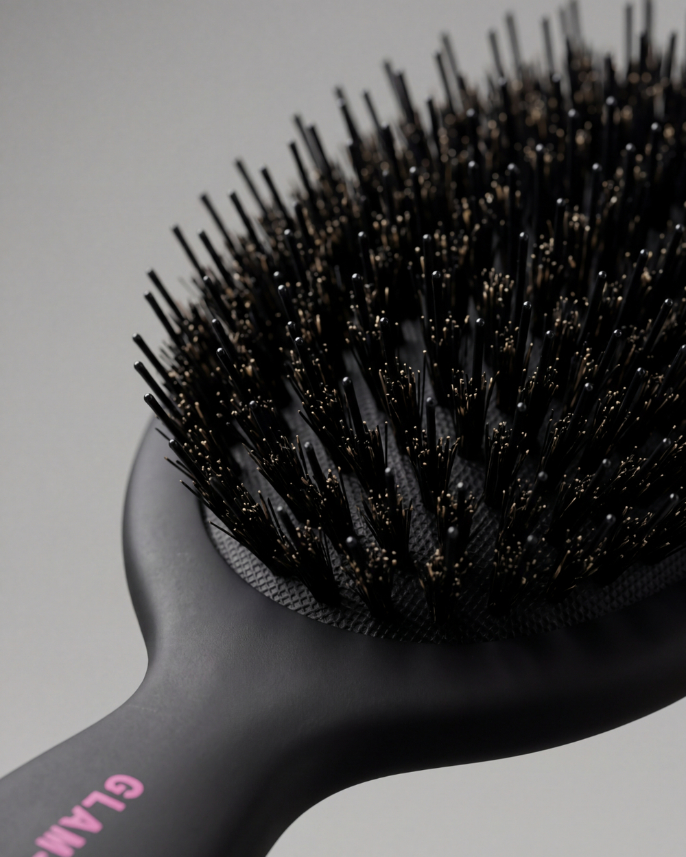 Овальная массажная щетка для волос с комбинированной щетиной Glam-Tech Nylon Mixed Boar Brush