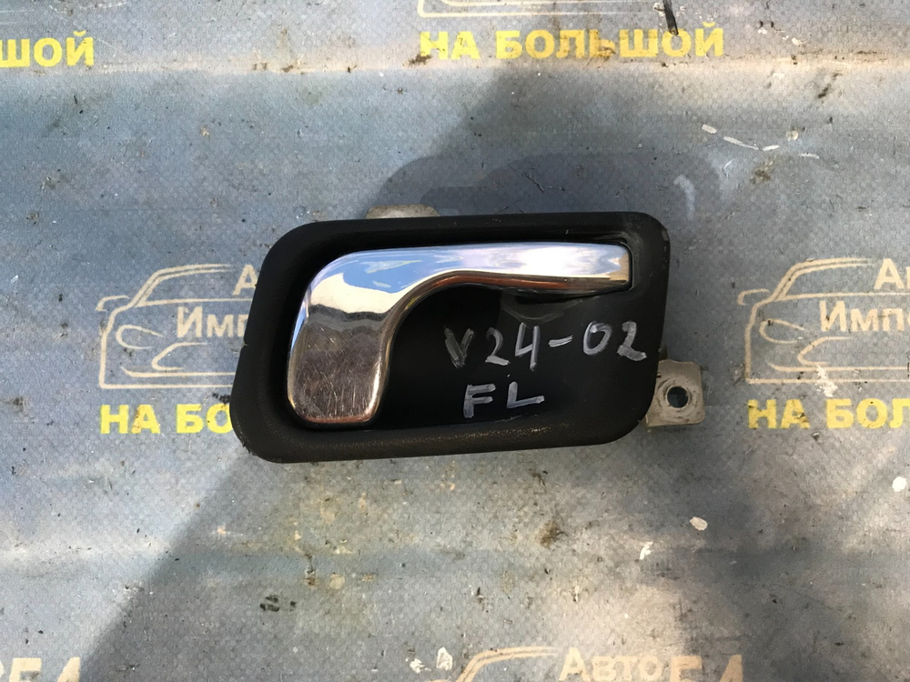 Ручка двери передней левой салонная MITSUBISHI PAJERO 1994