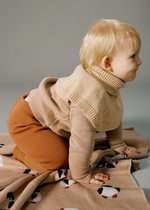 Зимний комплект шапка с манишкой