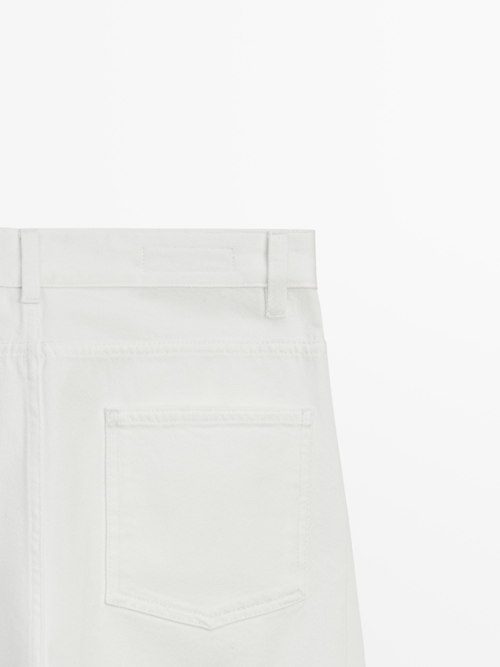 Massimo Dutti Джинсы свободного кроя со средней посадкой, белый