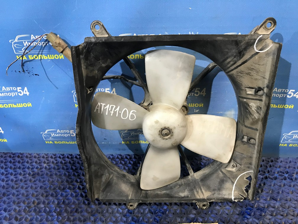 Диффузор радиатора двигателя TOYOTA CARINA 1990