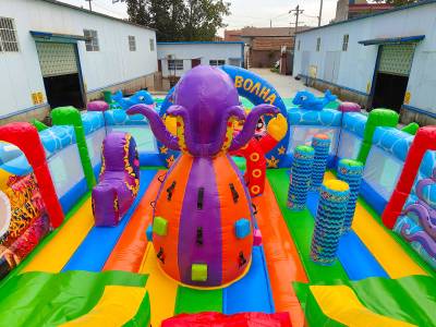 Коммерческий надувной батут «Морская волна 2», 10*6*6 м.