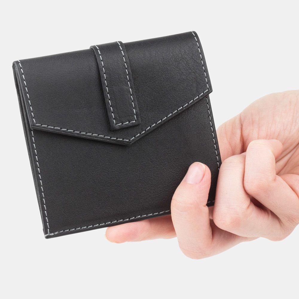 Кожаный кошелек-картхолдер Perle черного цвета