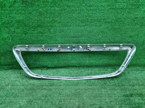Молдинг решетки радиатора Mercedes S w222 (13-17)