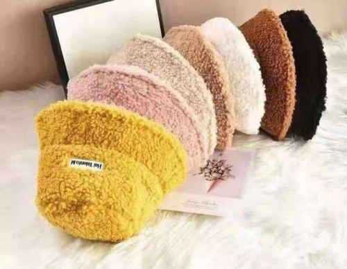 Плюшевые шапки-панамки