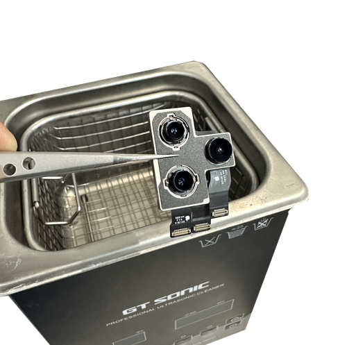 Чистка модуля основной камеры для iPhone 14 Pro