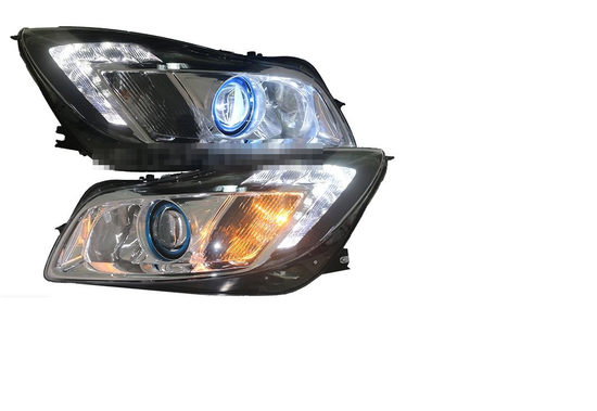 Передние фары Опель Инсигния 2008-2013 V4 Type [Комплект Л+П; Ходовые огни; Биксеноновая линза]