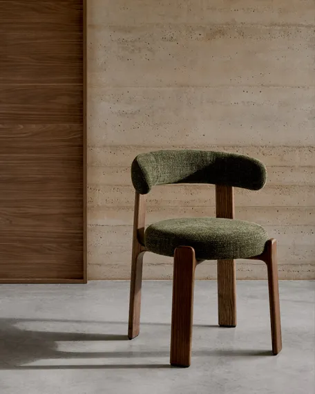 Стул Granite на 4 ножках из зеленого шенилла и массива ясеня в отделке орех