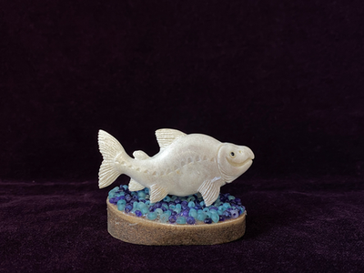 "Рыбка на камнях"