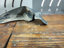 Брызговик задний правый Toyota  Corolla (E120) 00-07 Б/У Оригинал 7662502120