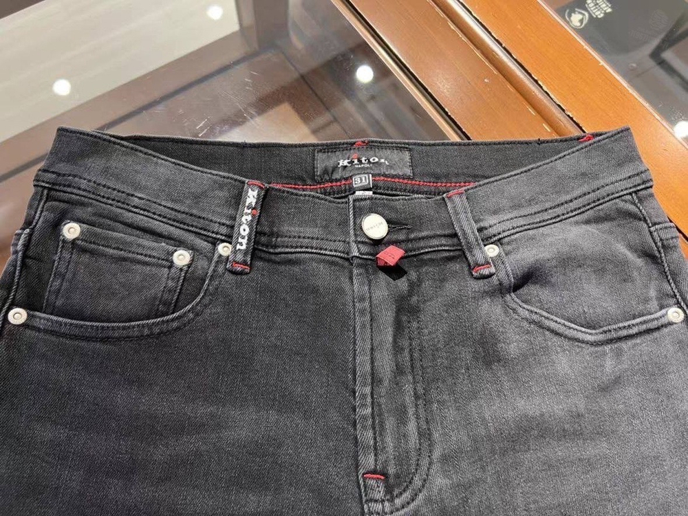 Джинсы Kiton