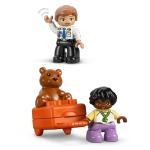 Конструктор LEGO Duplo 10443 Первый раз в аэропорту