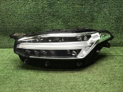 Битая Фара левая Volvo XC90 2 (2014-2019) LED
