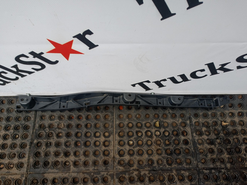 Накладка порога правого 2017 г.