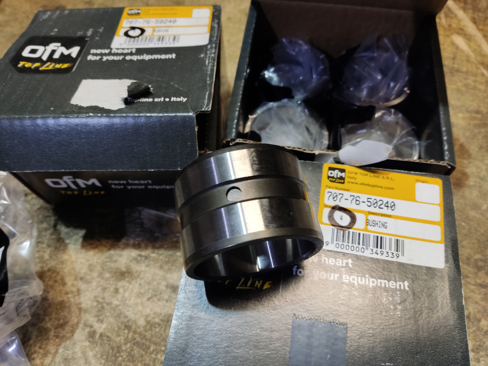 Втулка 707-76-50240