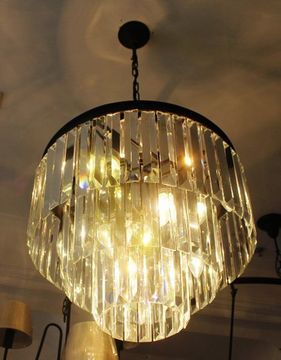 vintage chandelier  01-11 ( by Funky Vintage )