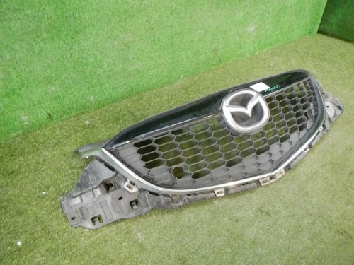 Решетка радиатора Mazda CX-5 (2011-2015)