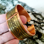 Медный браслет, створчатый. Ширина 25 мм