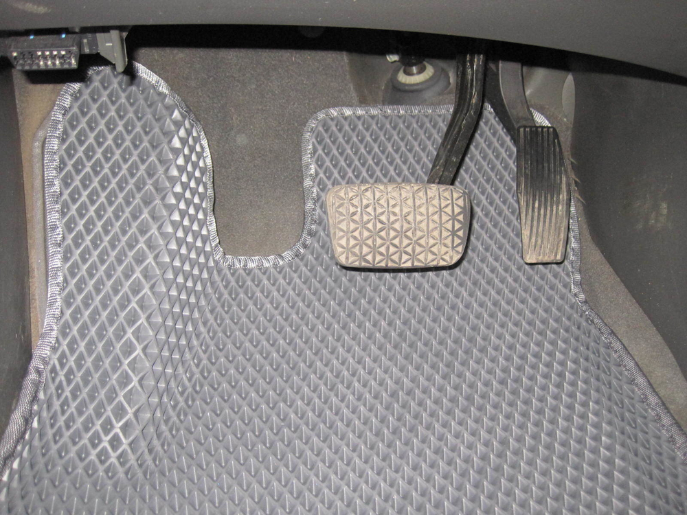 Автоковрики для Chevrolet Cruze (2009--&gt;)