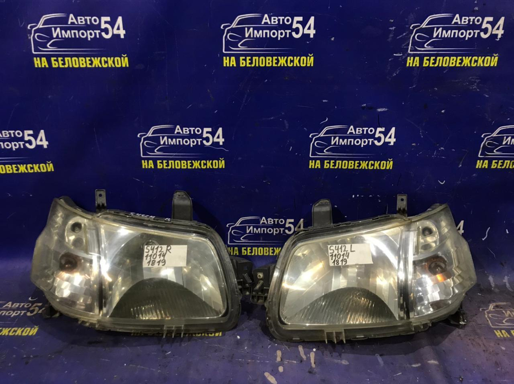 Фара передняя правая TOYOTA TOWNACE 2008-2020